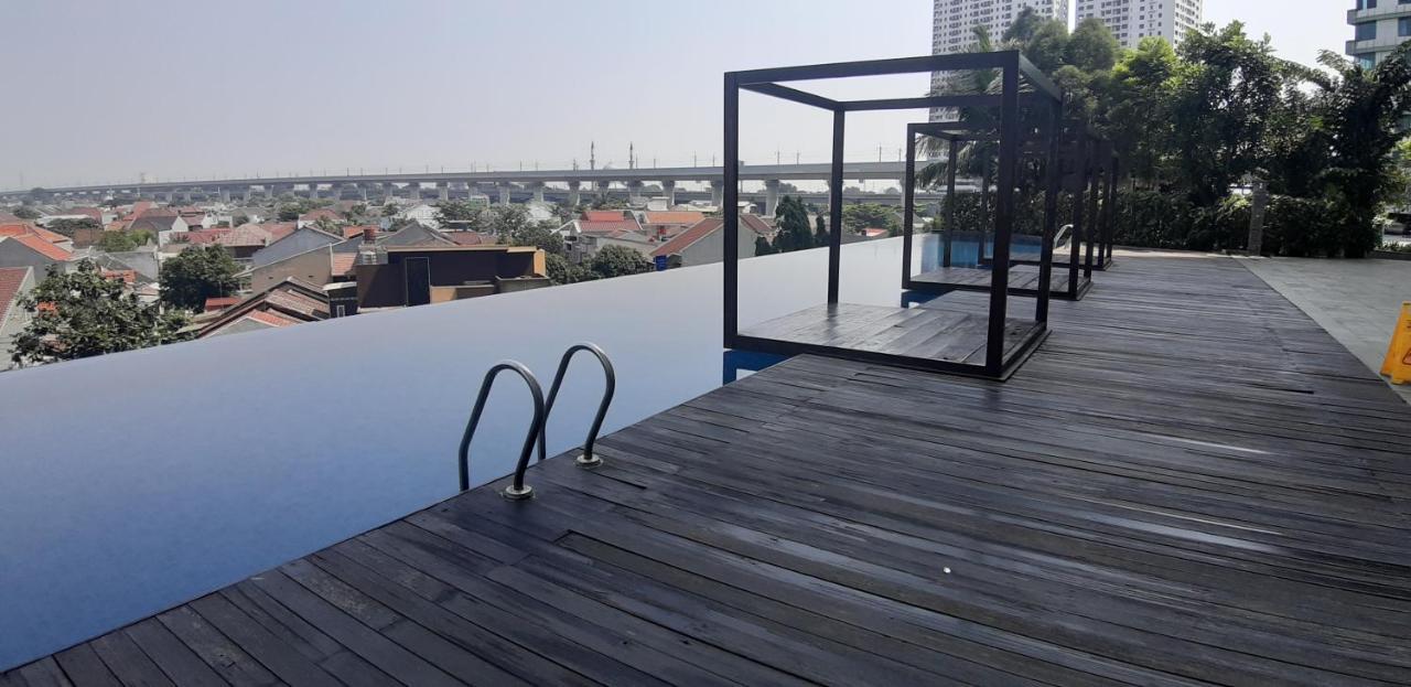 Cozy Grand Kamala Lagoon By Pelita Property Bekasi Exterior foto